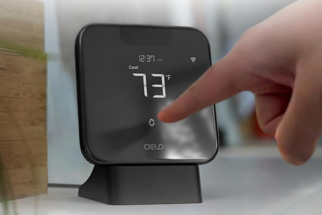 Cielo Breez Max, a smart thermostat for room air conditioners